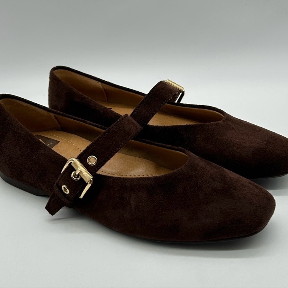 DV Dolce Vita Women's Brown Suede Mulaney Buckle Mary Jane Flats Size 6.5 - Picture 3 of 4